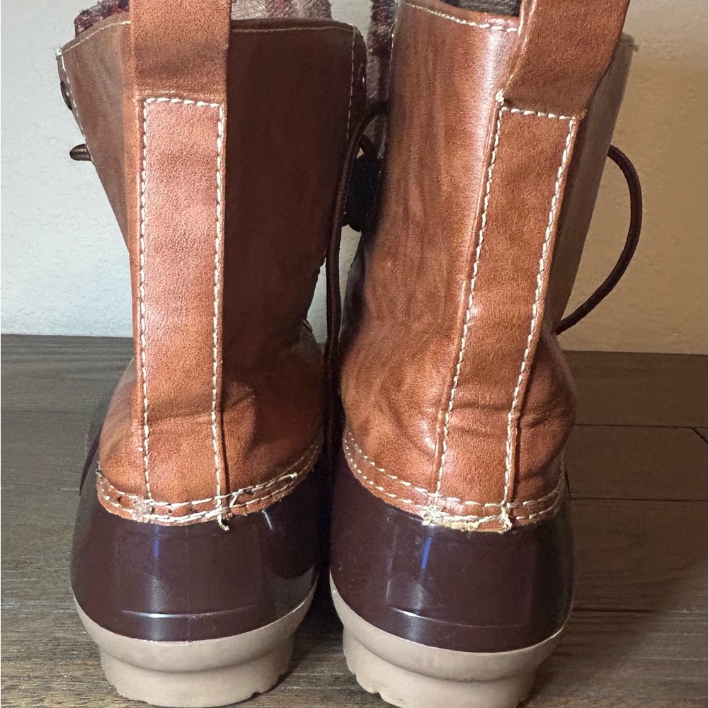YOKI Duck Rain Boots – Waterproof – Women’s Size 8 (approx. 10" in length) - Picture 4 of 16